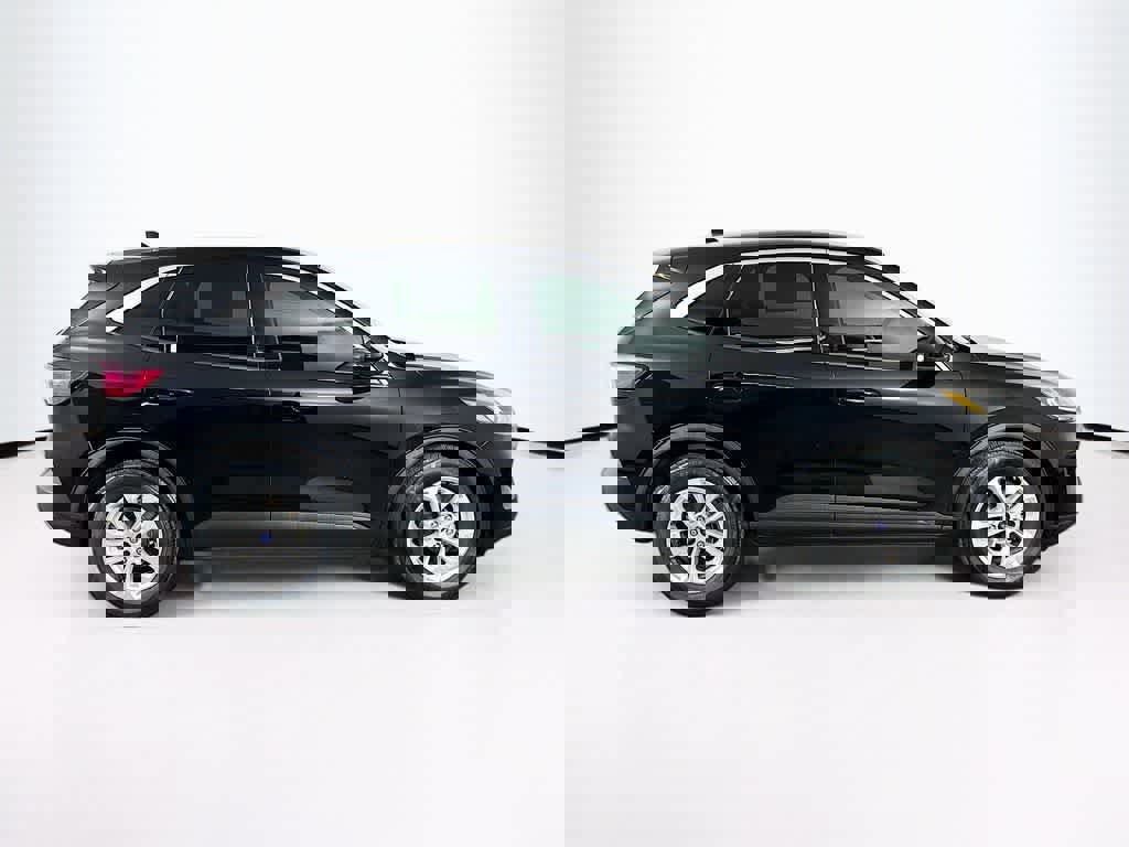 Certified 2020 Ford Escape SE image 6