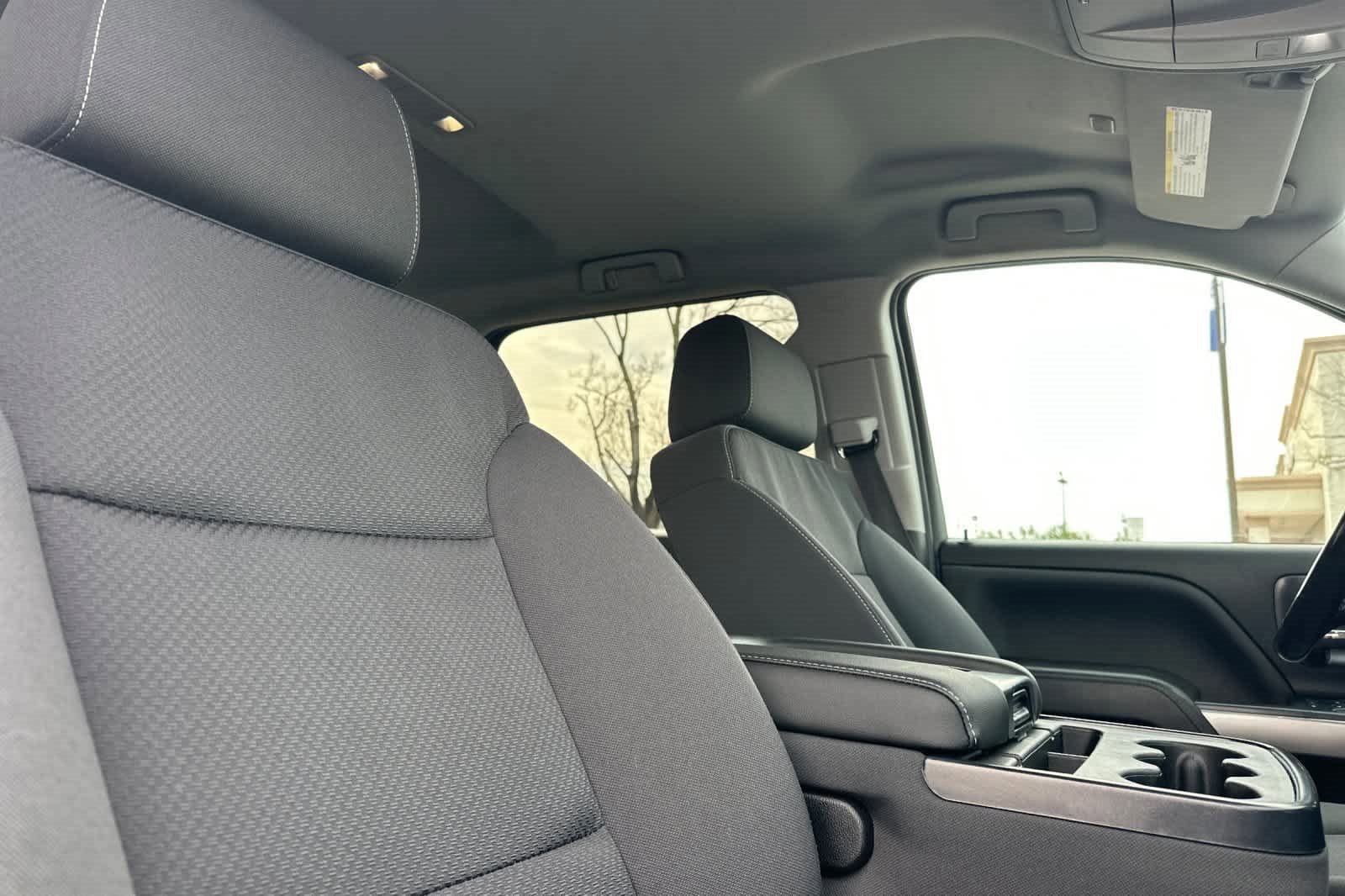 Used 2018 Chevrolet Silverado 1500 LT w/ All Star Edition image 17