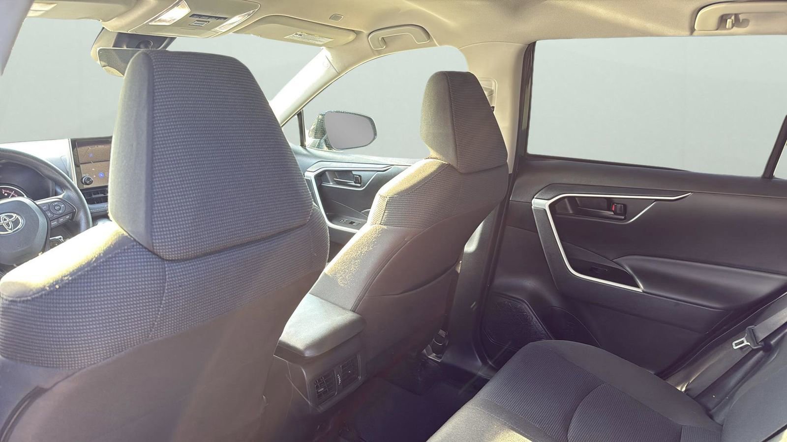 Used 2024 Toyota RAV4 LE image 29