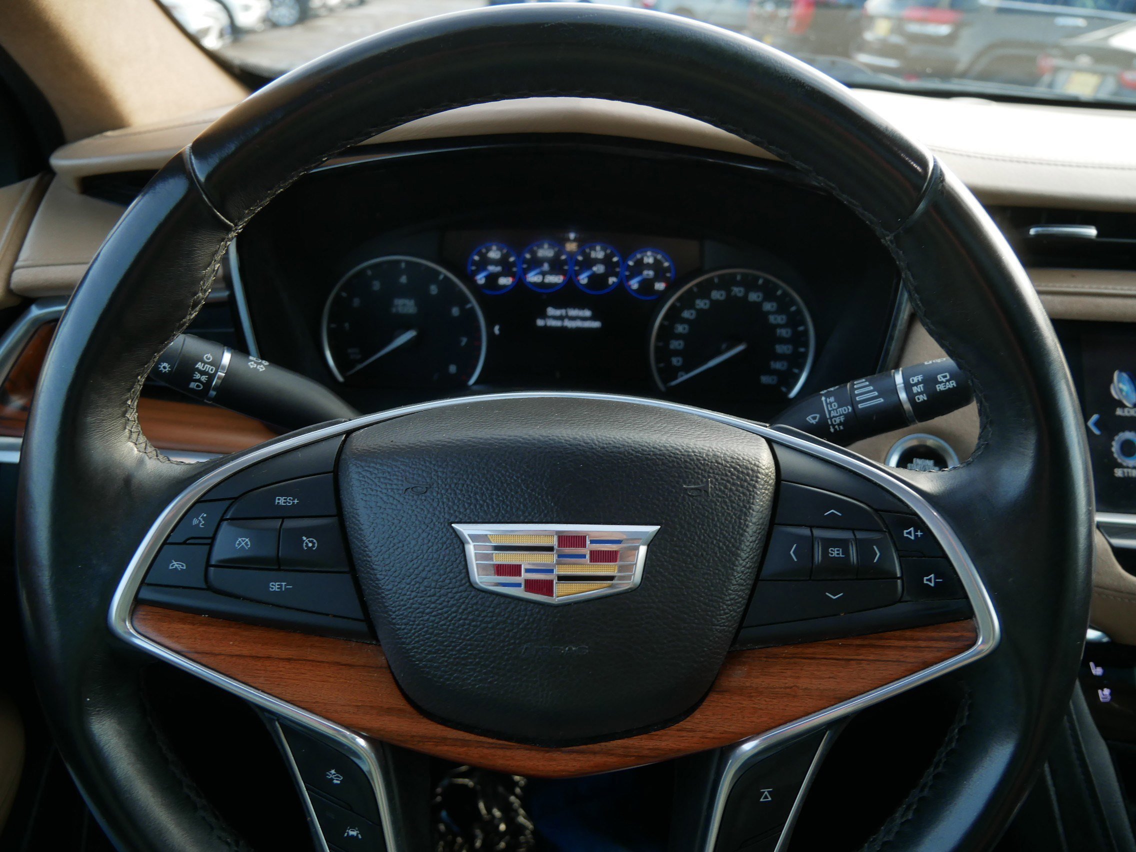 Used 2017 Cadillac XT5 Platinum image 25