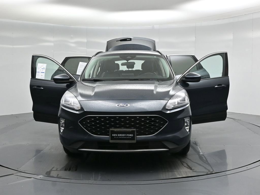 Certified 2022 Ford Escape SEL image 31
