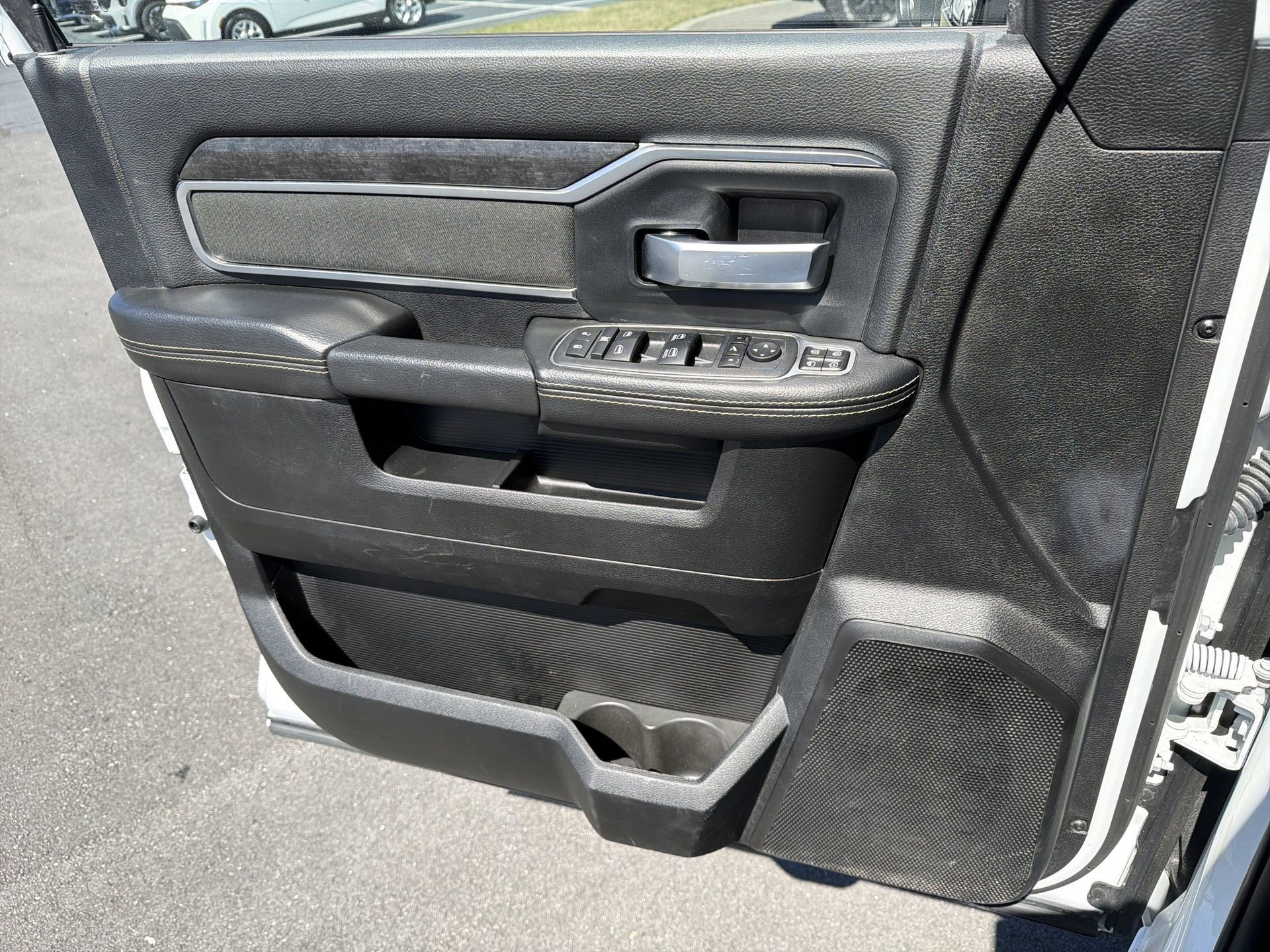 Used 2024 RAM 2500 Big Horn w/ Bed Utility Group image 20