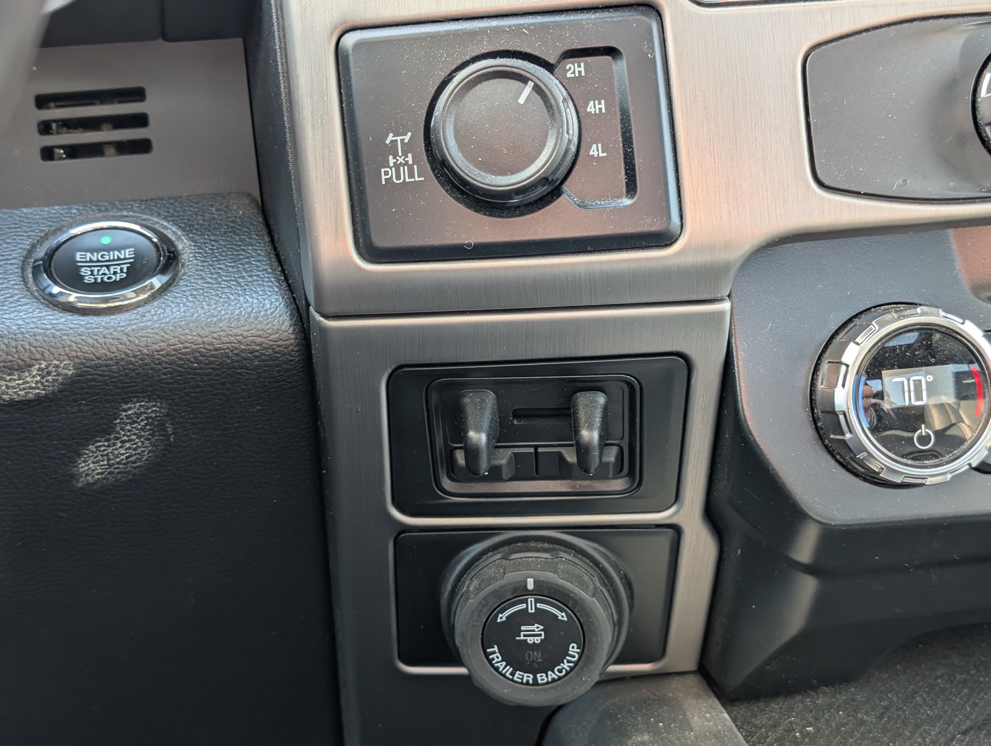 Certified 2022 Ford F350 Platinum image 29