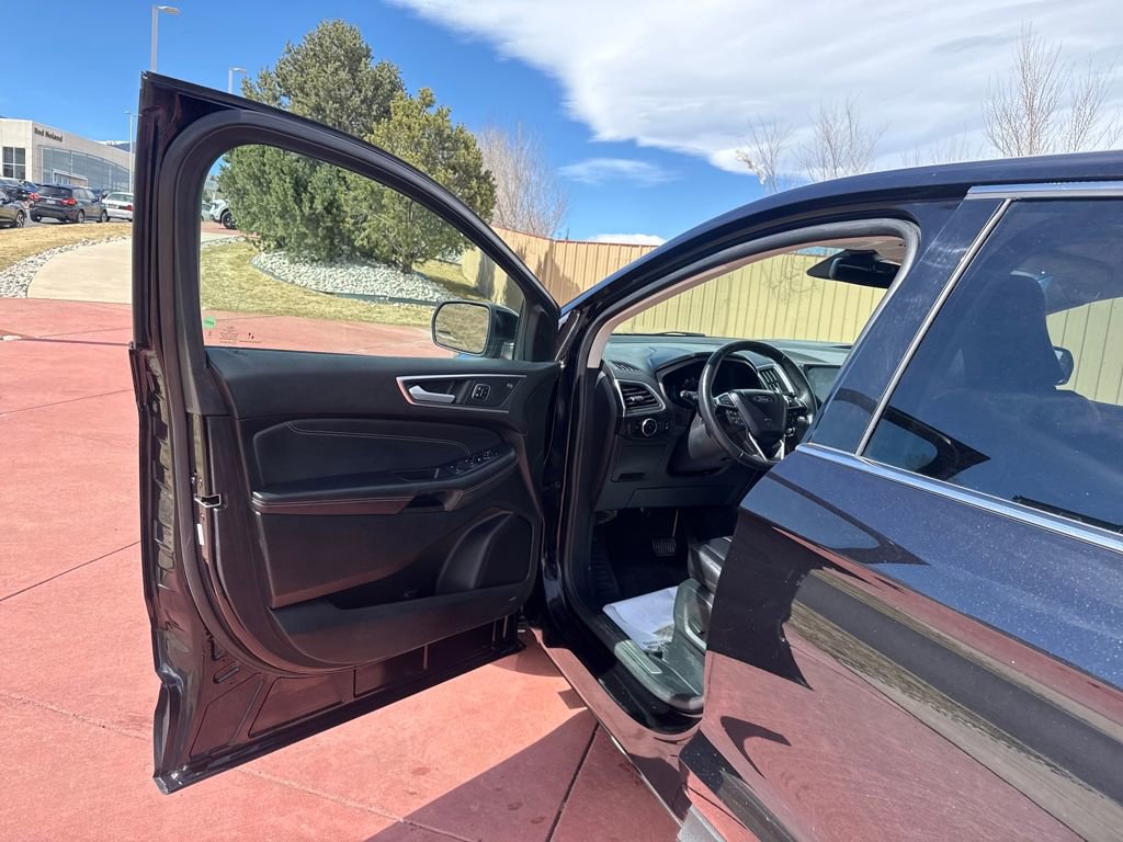 Certified 2024 Ford Edge Titanium AWD/4WD image 11