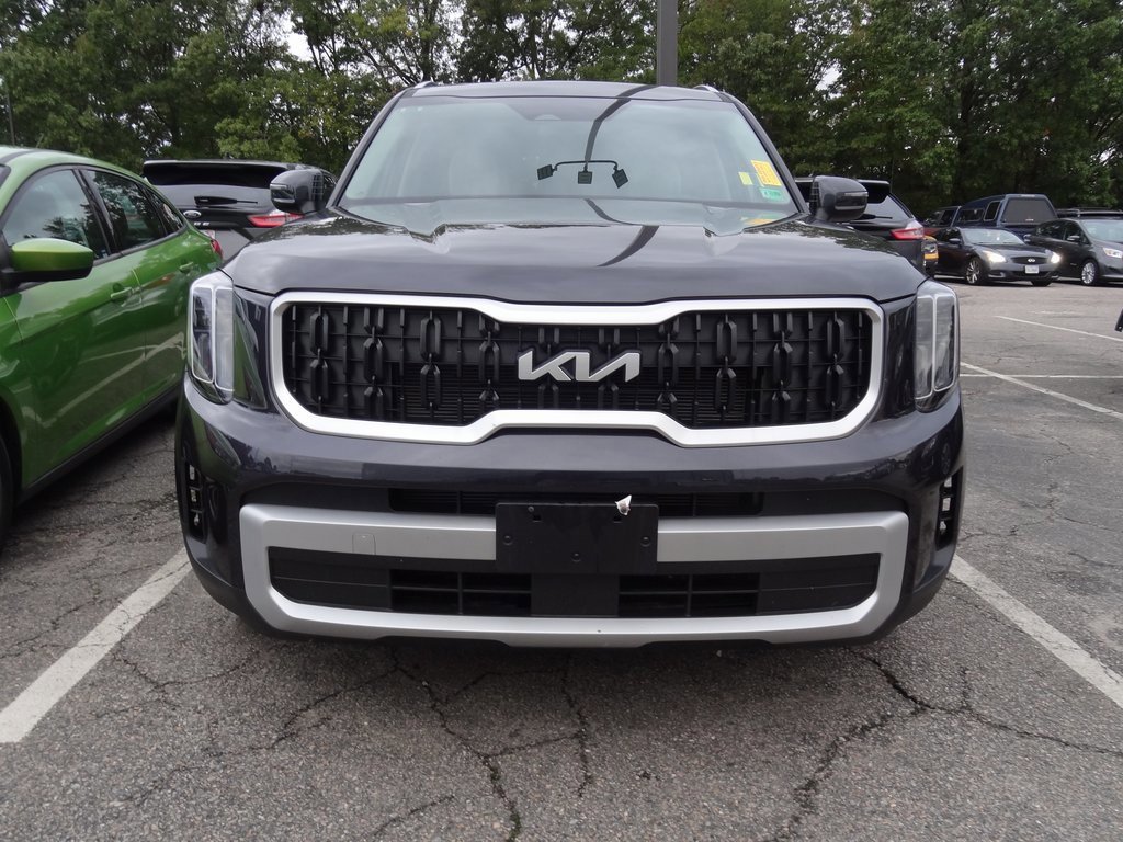 Used 2025 Kia Telluride EX image 4