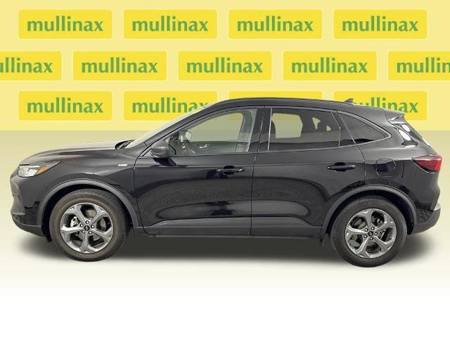 Certified 2025 Ford Escape ST-Line image 2