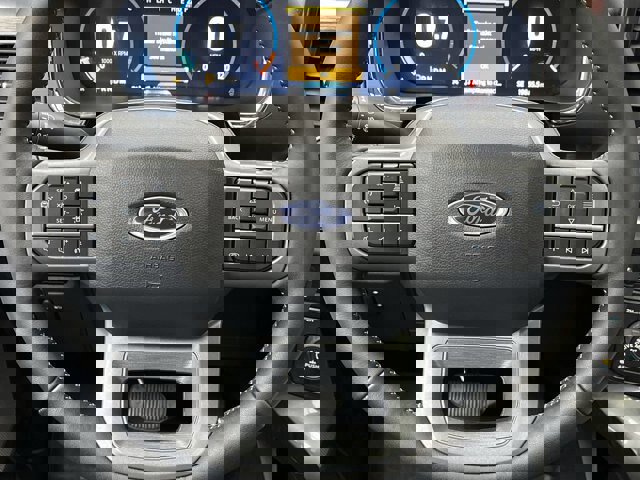 Certified 2023 Ford F150 Lariat w/ Equipment Group 502A High image 19