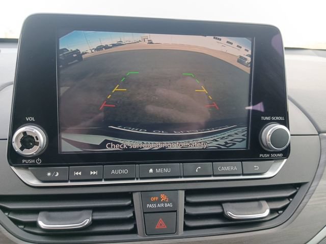 Used 2025 Nissan Altima 2.5 SV FWD image 23