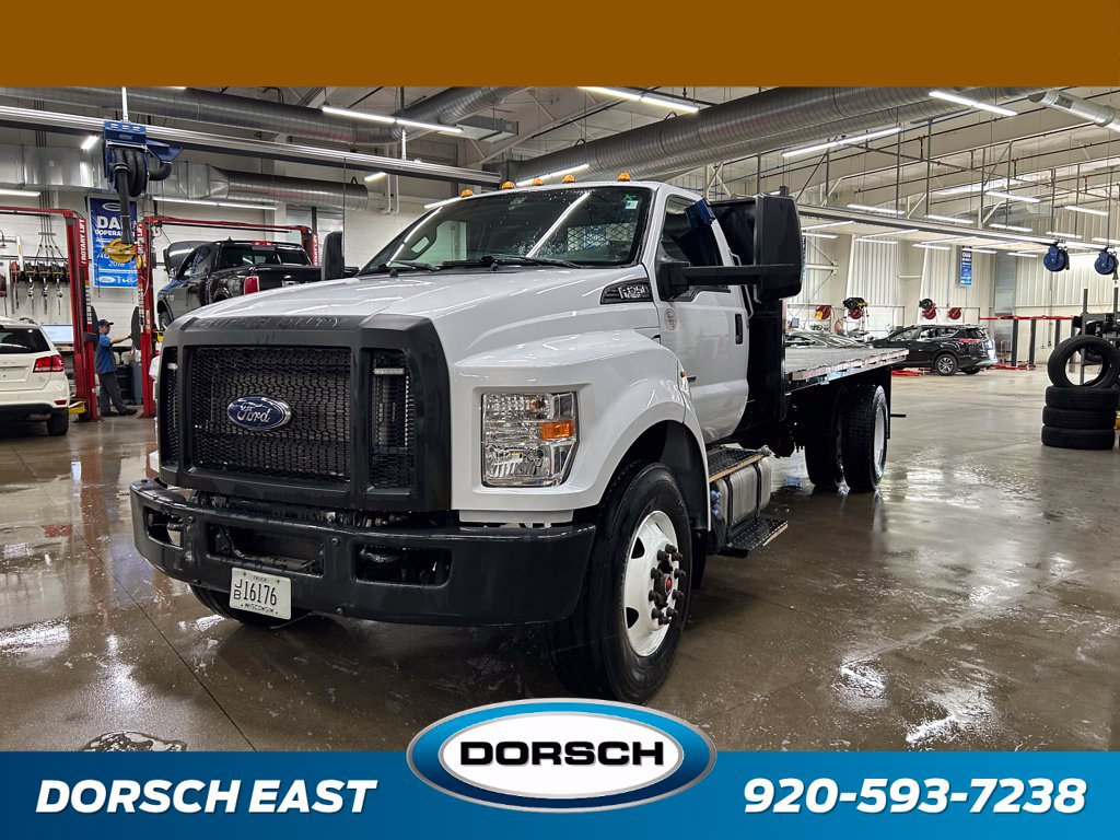 Certified 2022 Ford F750 2WD Regular Cab Super Duty image 1