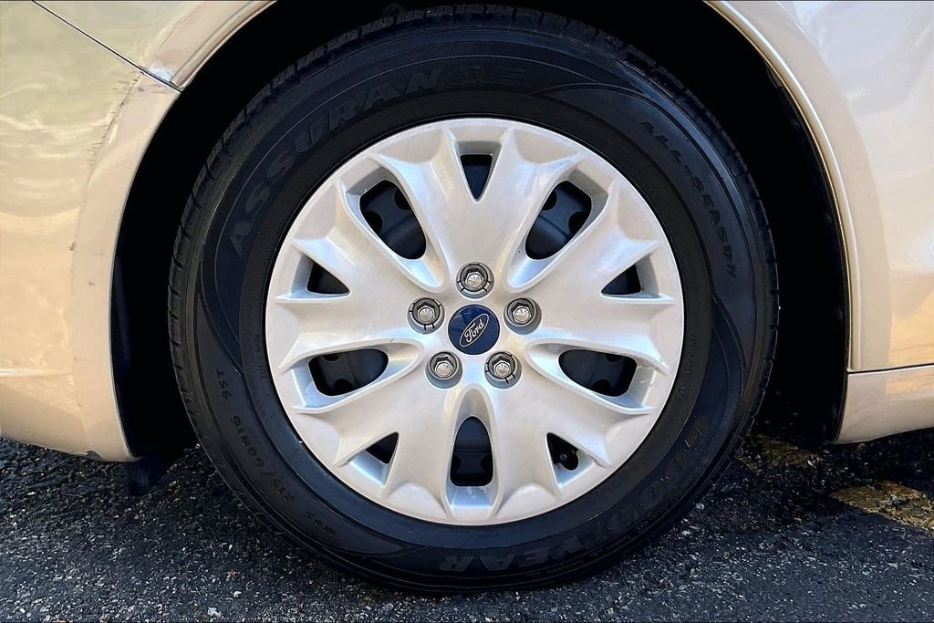 Certified 2019 Ford Fusion S FWD image 8