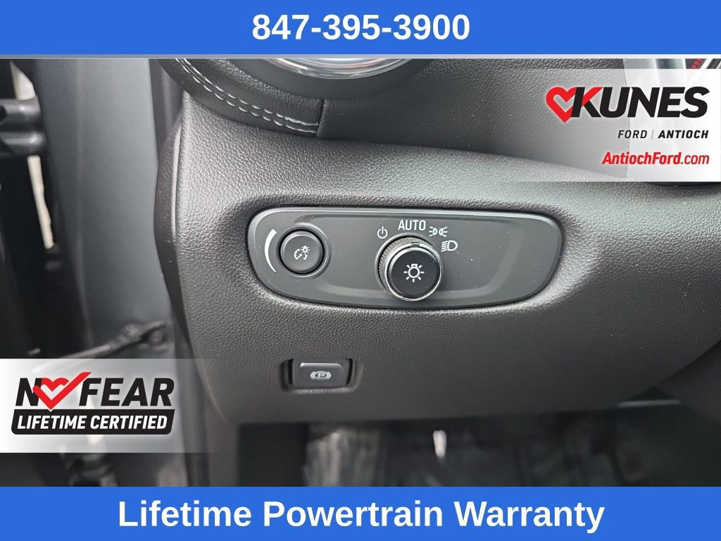 Used 2023 Chevrolet Blazer LT image 36