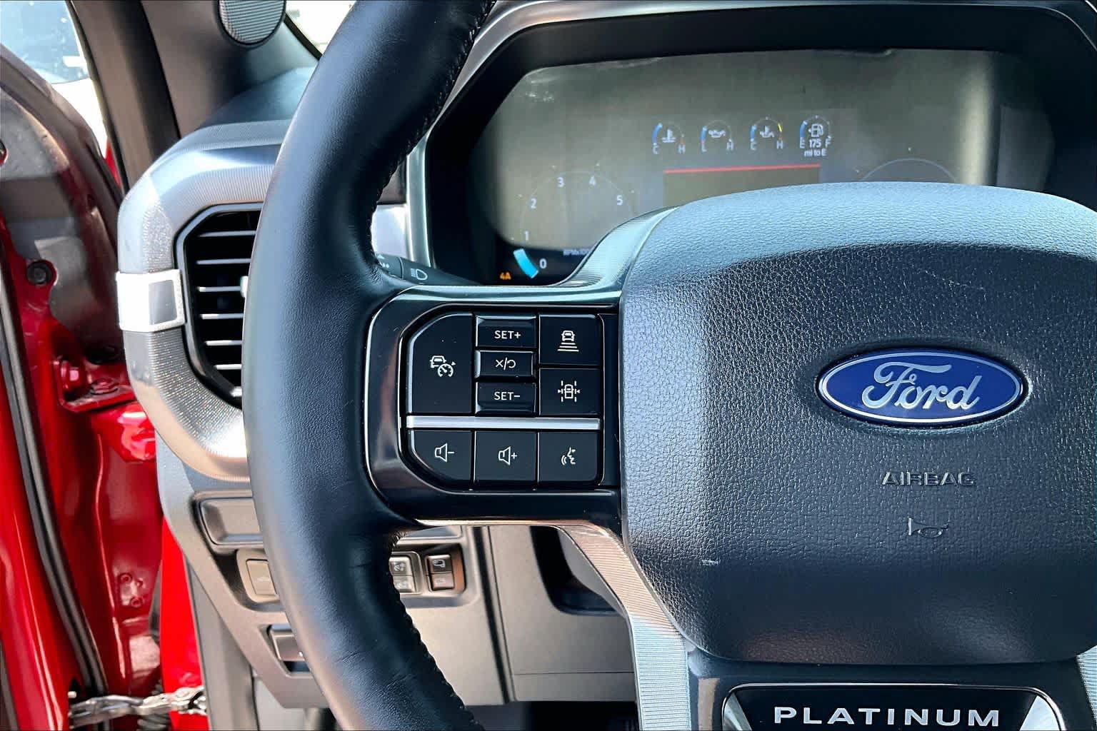 Certified 2025 Ford F150 Platinum w/ FX4 Off-Road Package AWD/4WD image 23