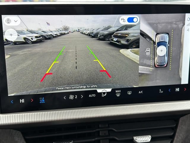 Certified 2025 Ford Explorer Platinum w/ Ultimate Package AWD/4WD image 32