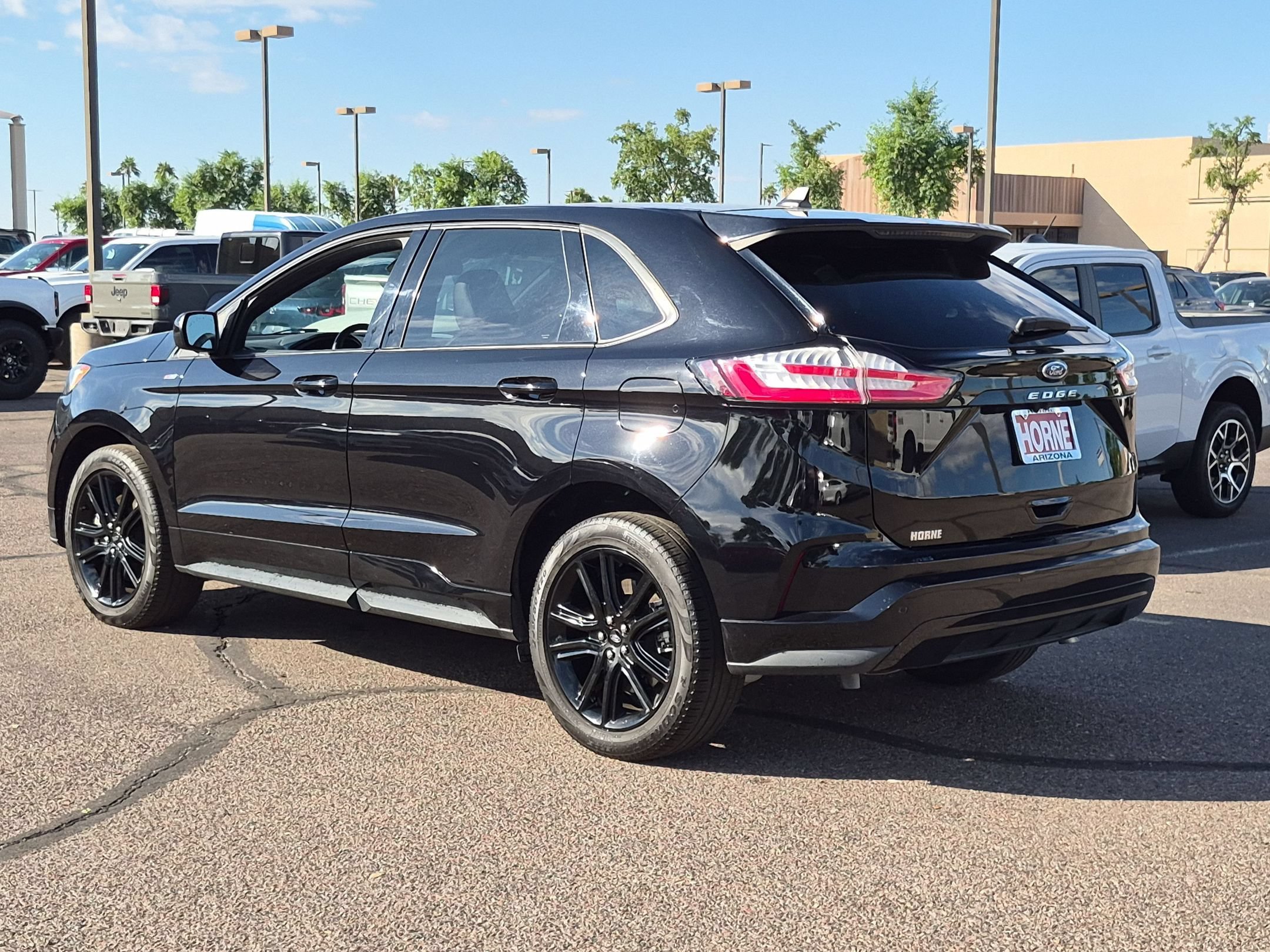 Certified 2024 Ford Edge ST-Line AWD/4WD image 8