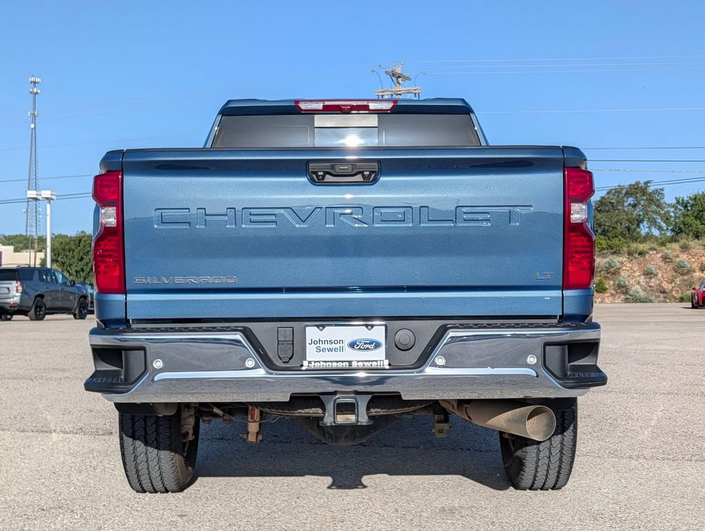 Used 2026 Chevrolet Silverado 2500 LT w/ Safety Package AWD/4WD image 6