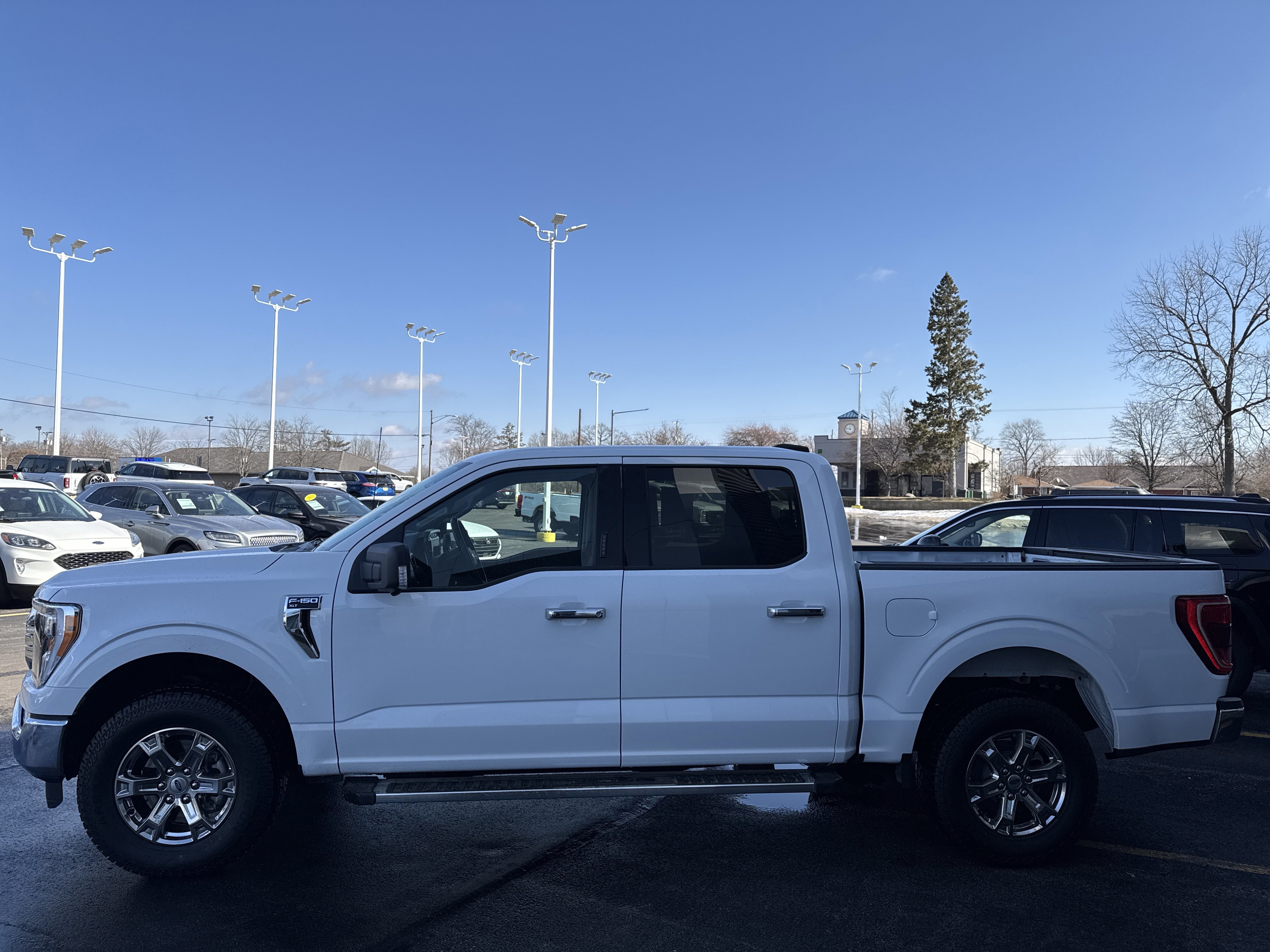 Certified 2022 Ford F150 XLT w/ Equipment Group 302A High image 2