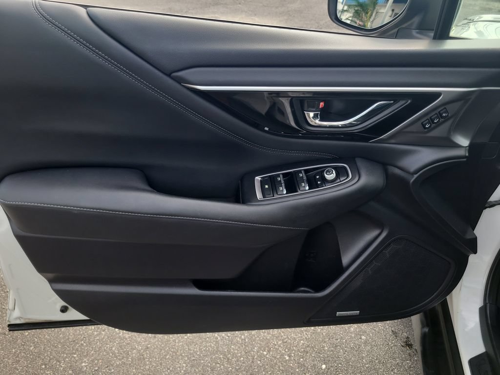 Used 2020 Subaru Outback Limited AWD/4WD image 15