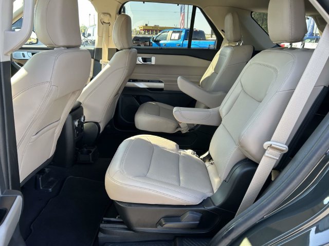 Certified 2024 Ford Explorer Limited w/ Limited Technology Package RWD image 31