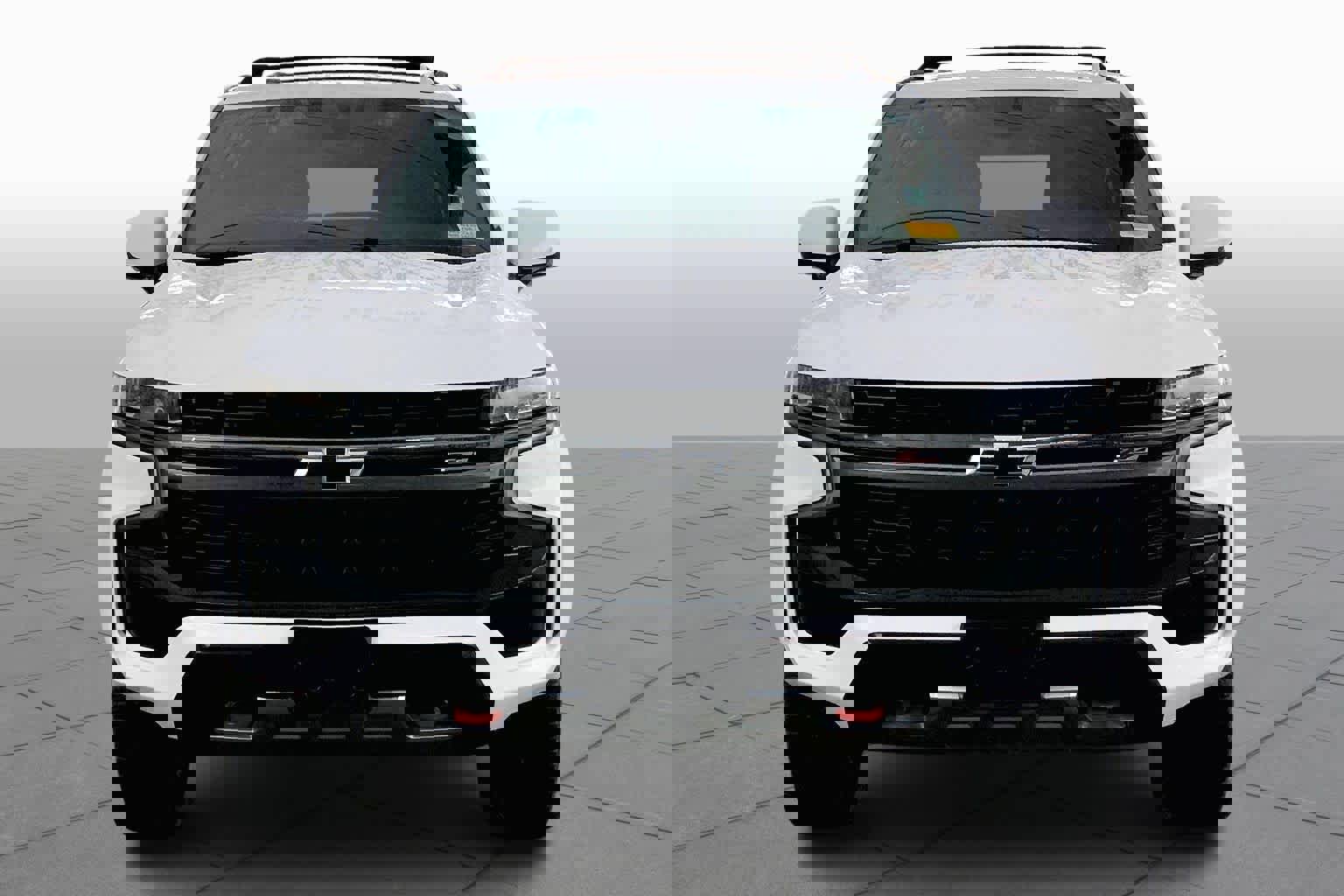 Used 2022 Chevrolet Suburban Z71 w/ Luxury Package image 3