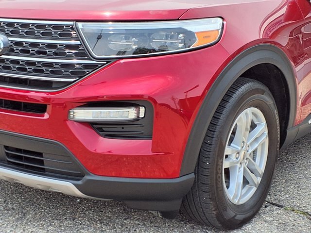 Certified 2024 Ford Explorer XLT w/ Equipment Group 202A AWD/4WD image 26