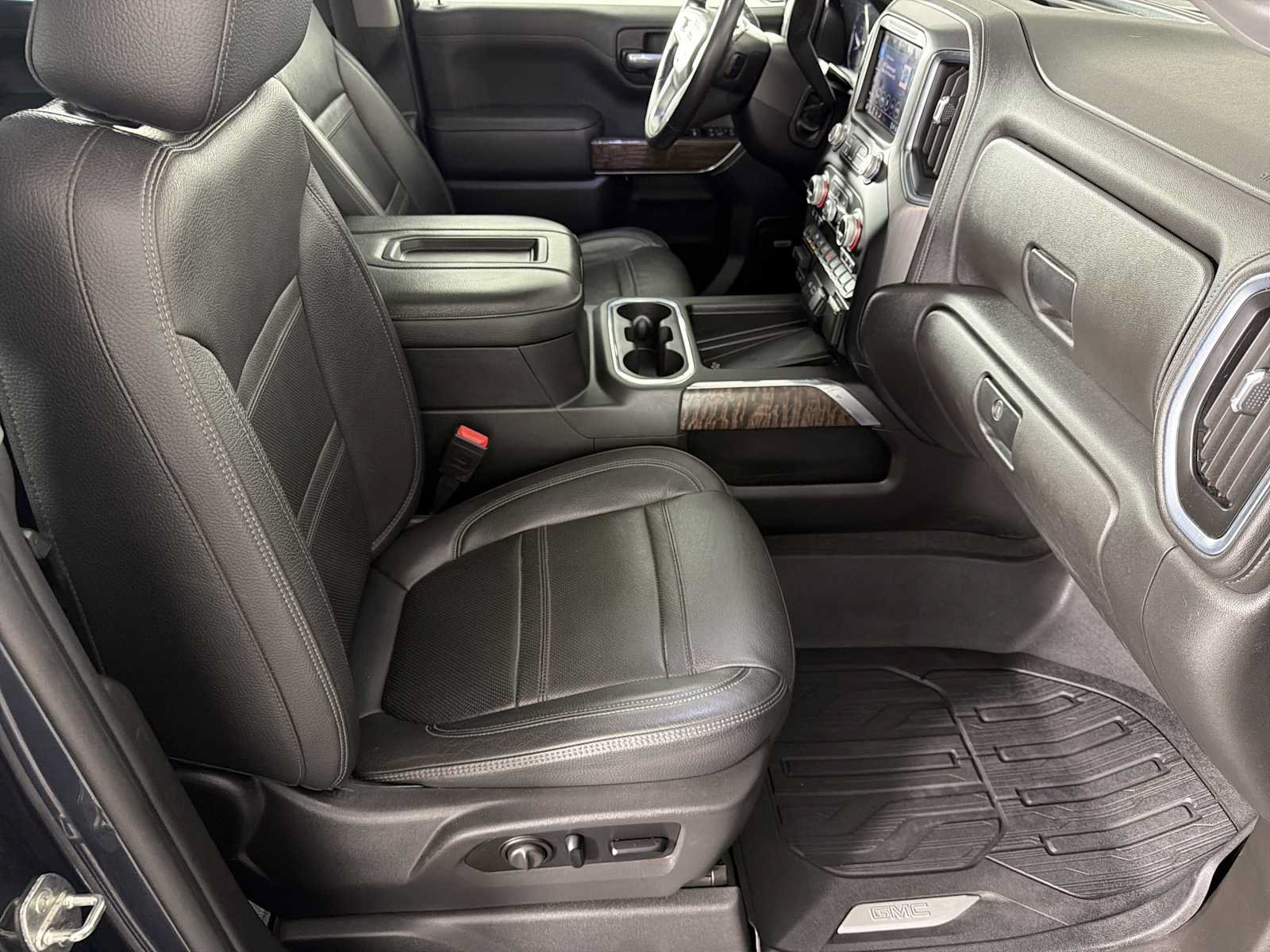 Used 2021 GMC Sierra 1500 Denali AWD/4WD image 17