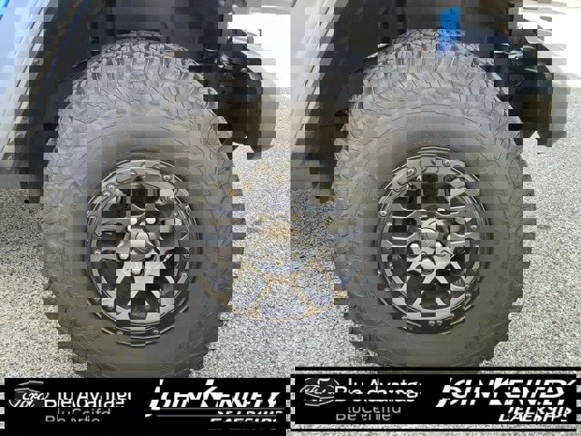 Used 2022 Jeep Wrangler Sport image 37