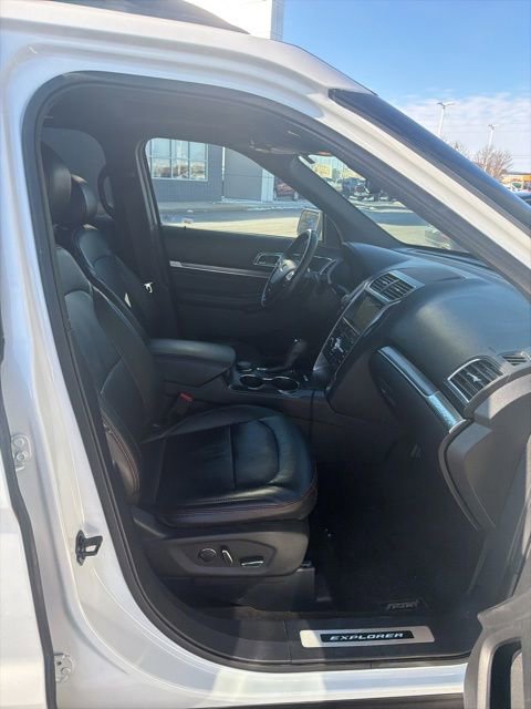 Certified 2017 Ford Explorer Sport w/ Equipment Group 401A image 28