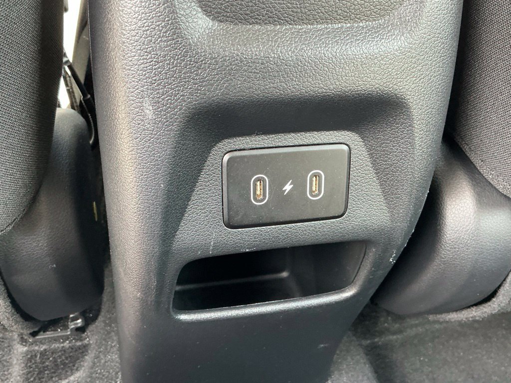 Used 2025 Hyundai Venue SEL FWD image 27
