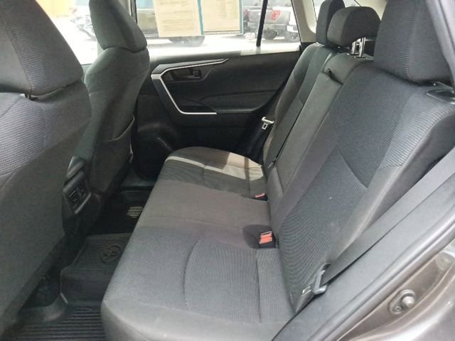 Used 2024 Toyota RAV4 LE FWD image 27