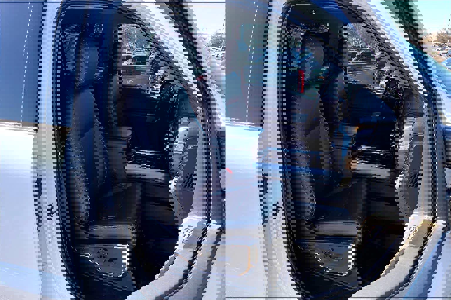 Certified 2023 Ford F250 Lariat w/ Lariat Ultimate Package image 11