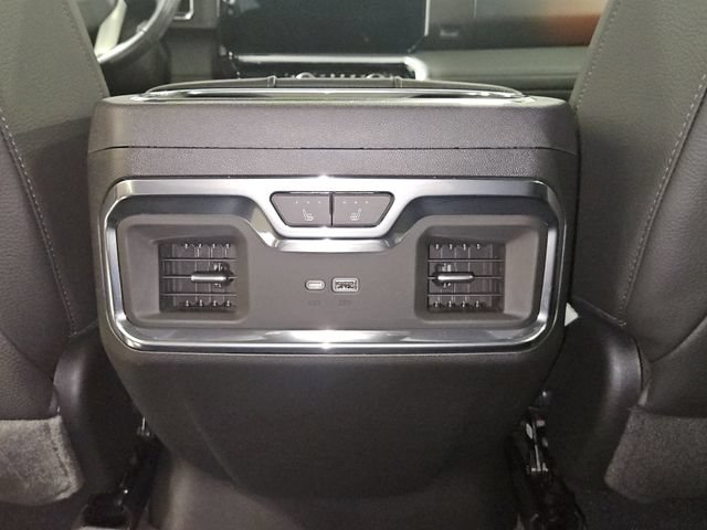 Used 2023 GMC Sierra 1500 Denali w/ Technology Package AWD/4WD image 29