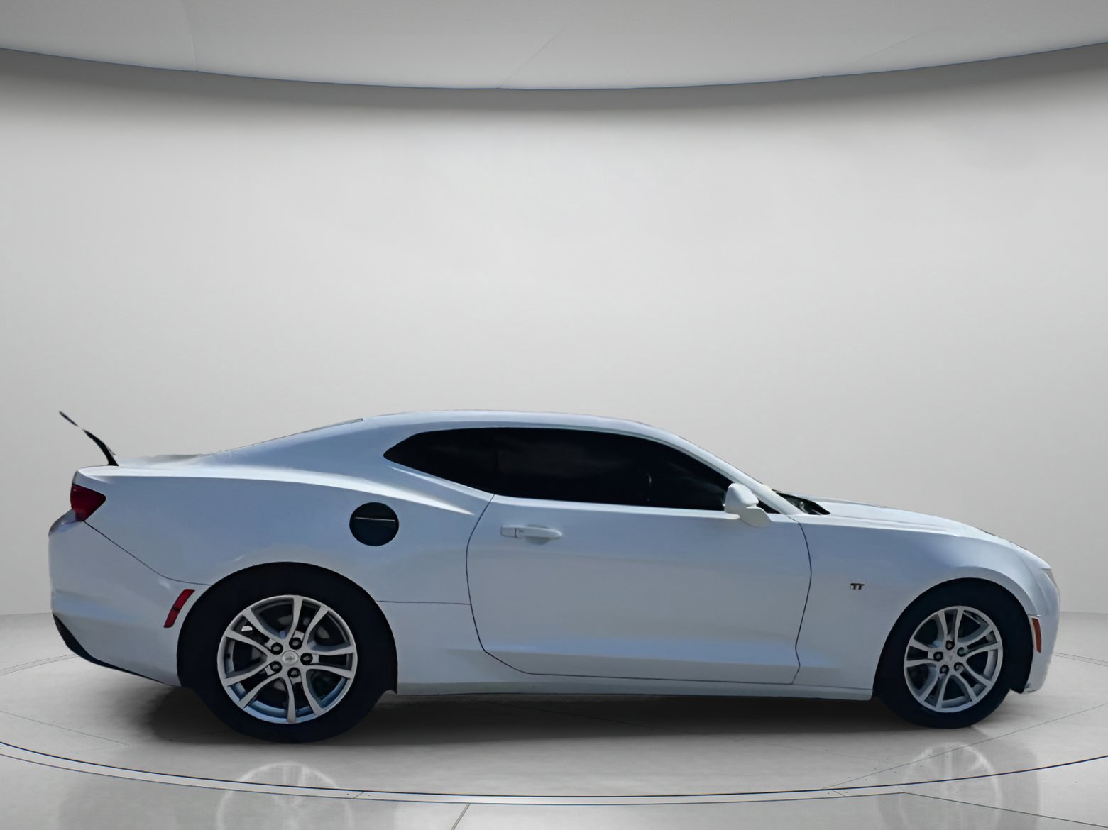 Used 2020 Chevrolet Camaro LS image 24