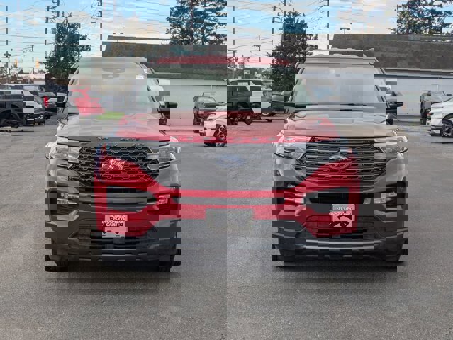 Certified 2022 Ford Explorer XLT w/ Equipment Group 202A image 10