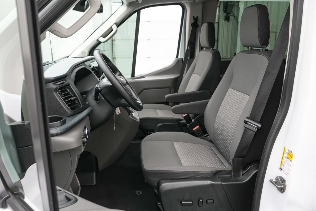 Certified 2024 Ford Transit 350 XLT RWD image 11