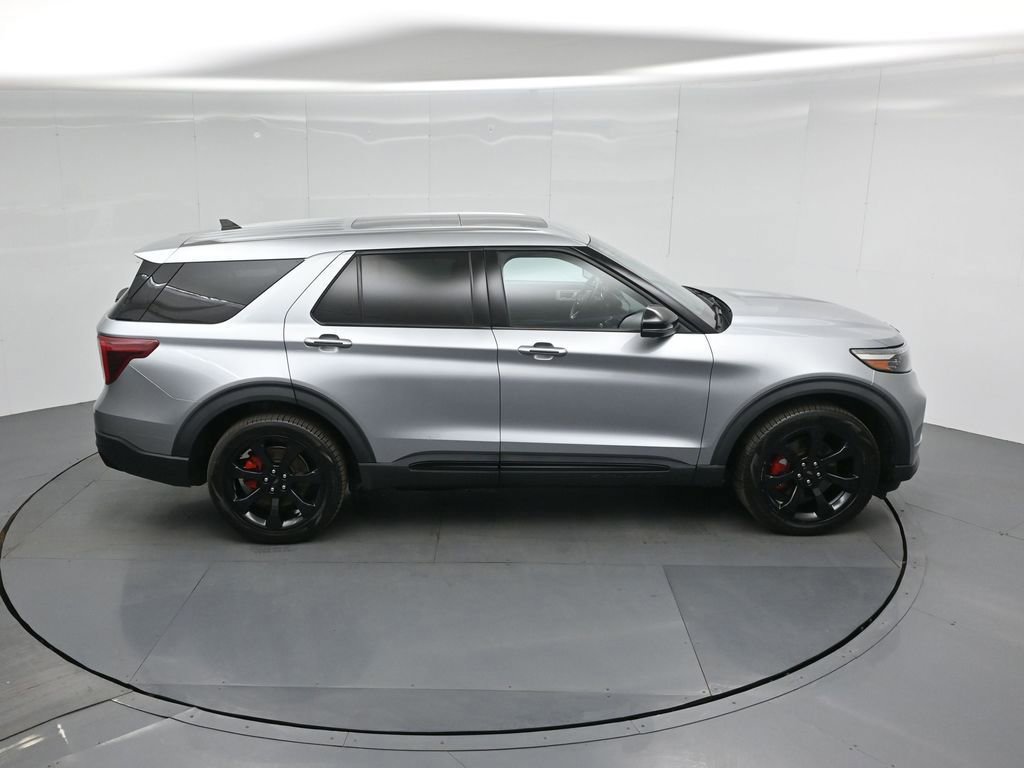 Certified 2022 Ford Explorer ST w/ Equipment Group 401A image 10
