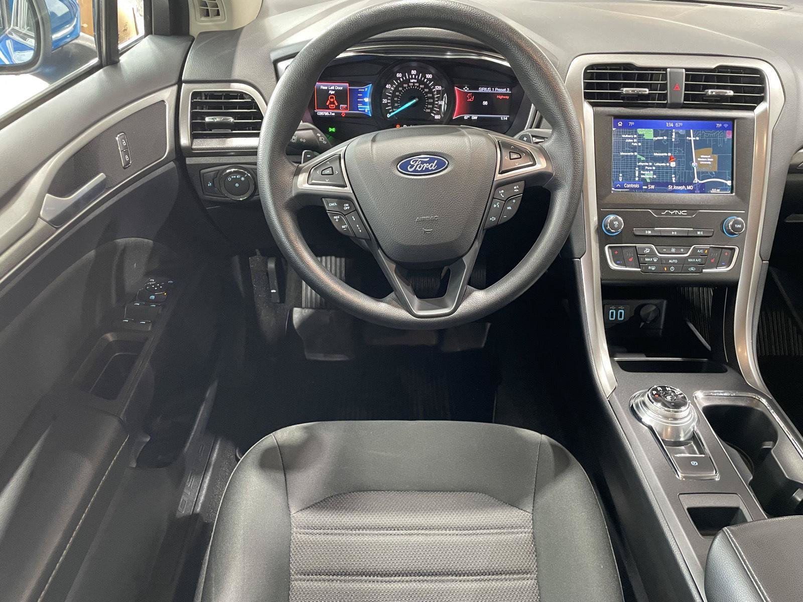 Certified 2020 Ford Fusion SE AWD/4WD image 17