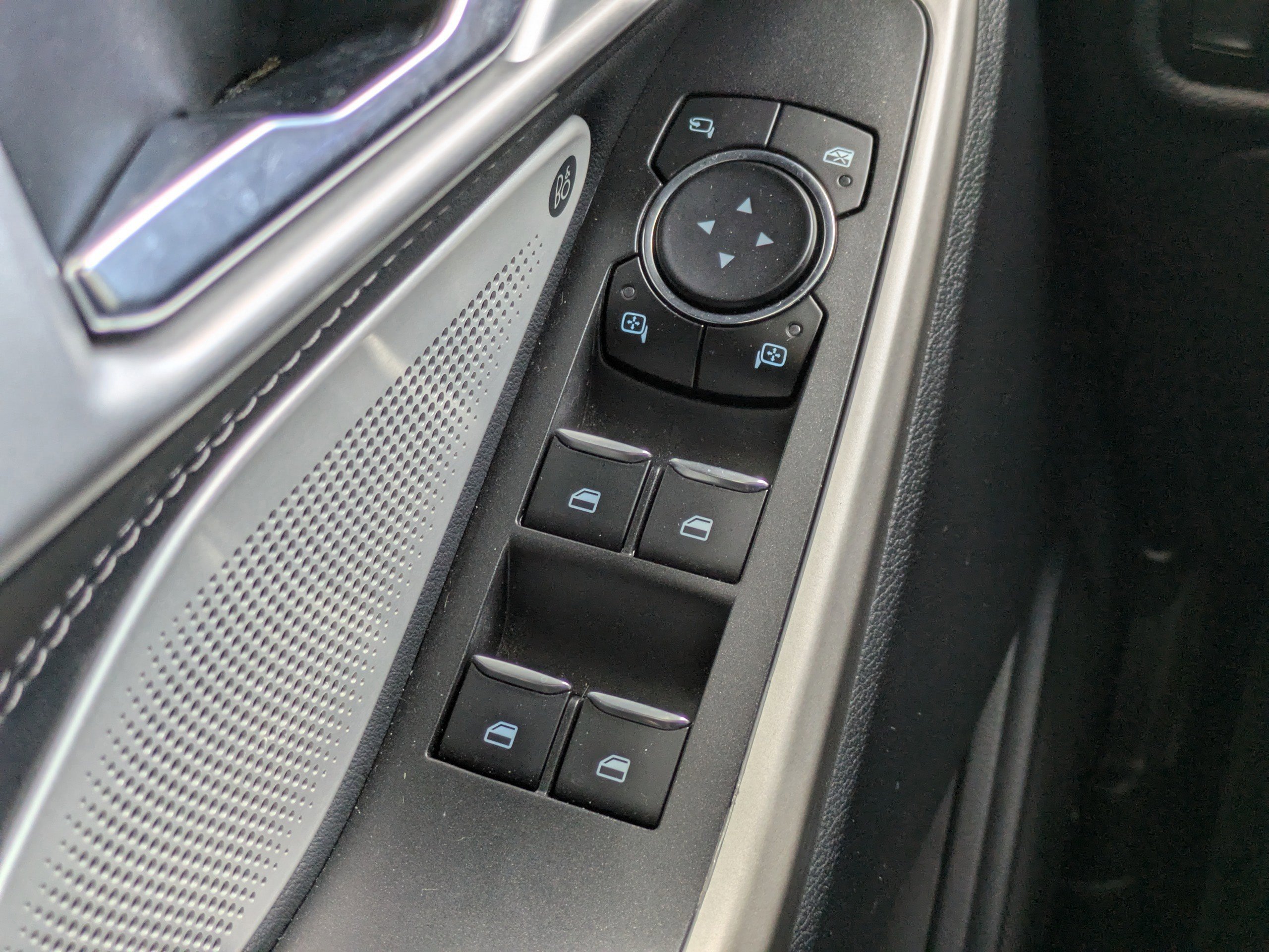 Certified 2022 Ford Explorer Limited w/ Limited Technology Package image 21