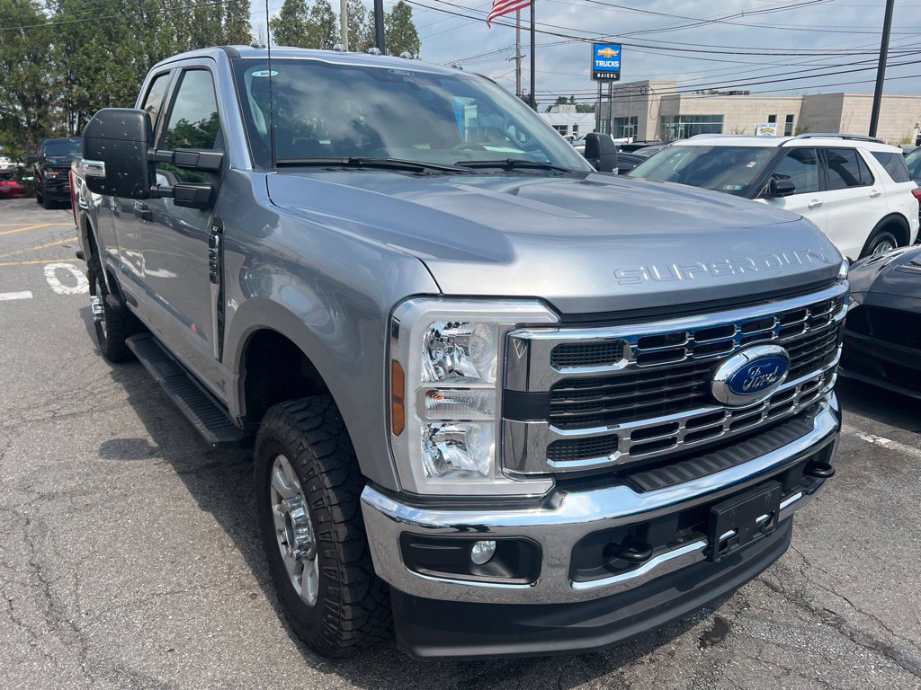 Certified 2024 Ford F250 XLT w/ Snow Plow Prep Package AWD/4WD image 4