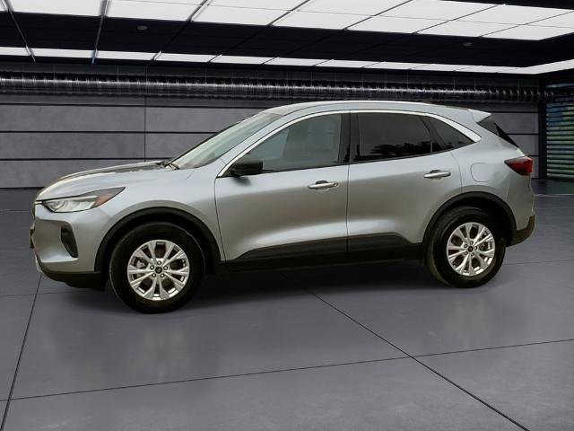 Certified 2024 Ford Escape Active AWD/4WD image 3