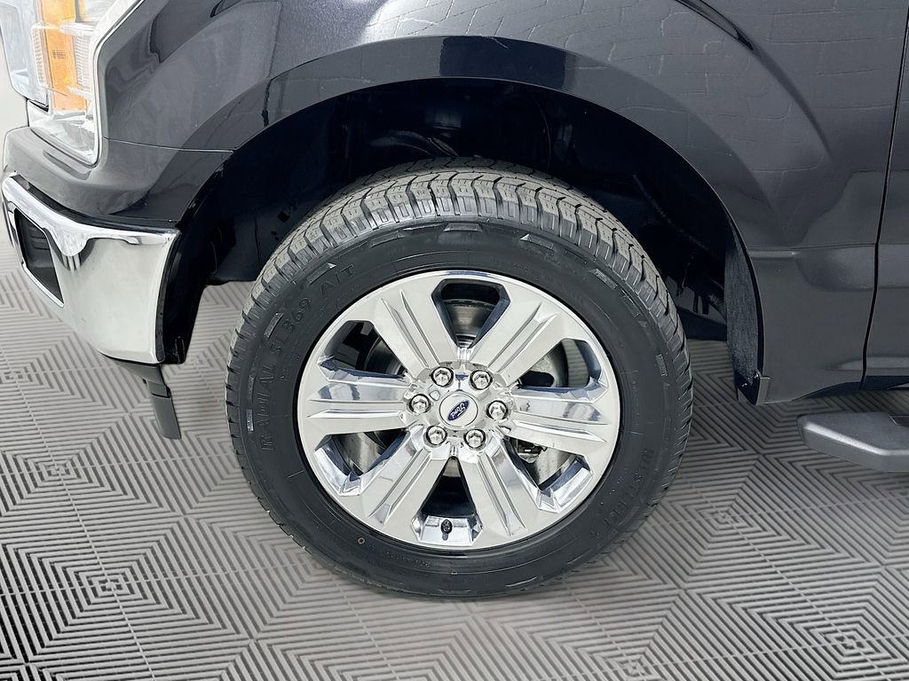 Certified 2019 Ford F150 XLT w/ Equipment Group 302A Luxury AWD/4WD image 17