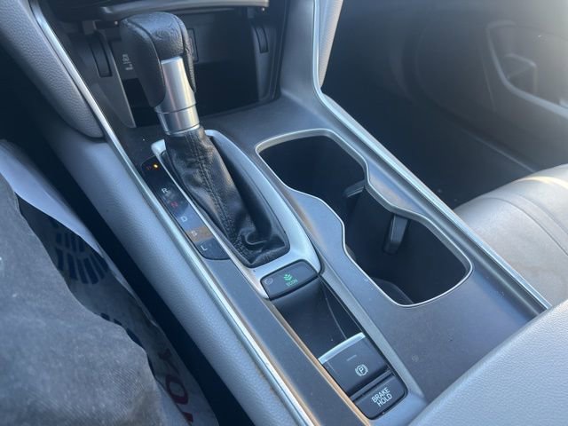 Used 2019 Honda Accord EX image 24