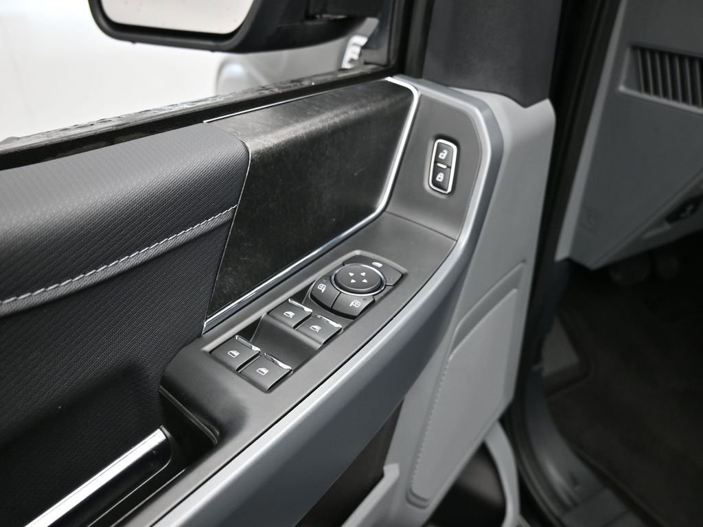 Certified 2022 Ford F150 XLT w/ Equipment Group 302A High image 38