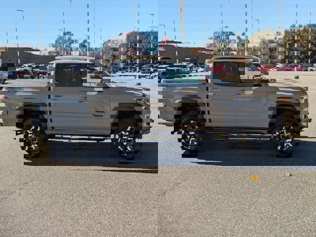 Used 2020 Toyota Tacoma TRD Off-Road image 3