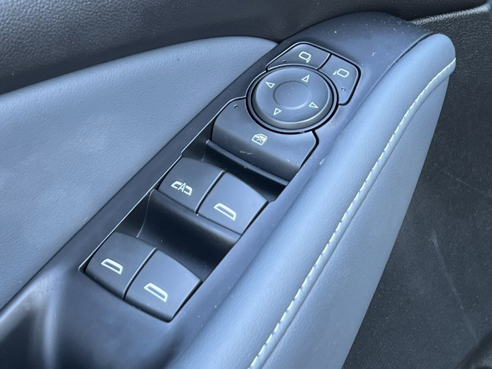 Used 2022 Buick Enclave Essence w/ Experience Buick Package image 23