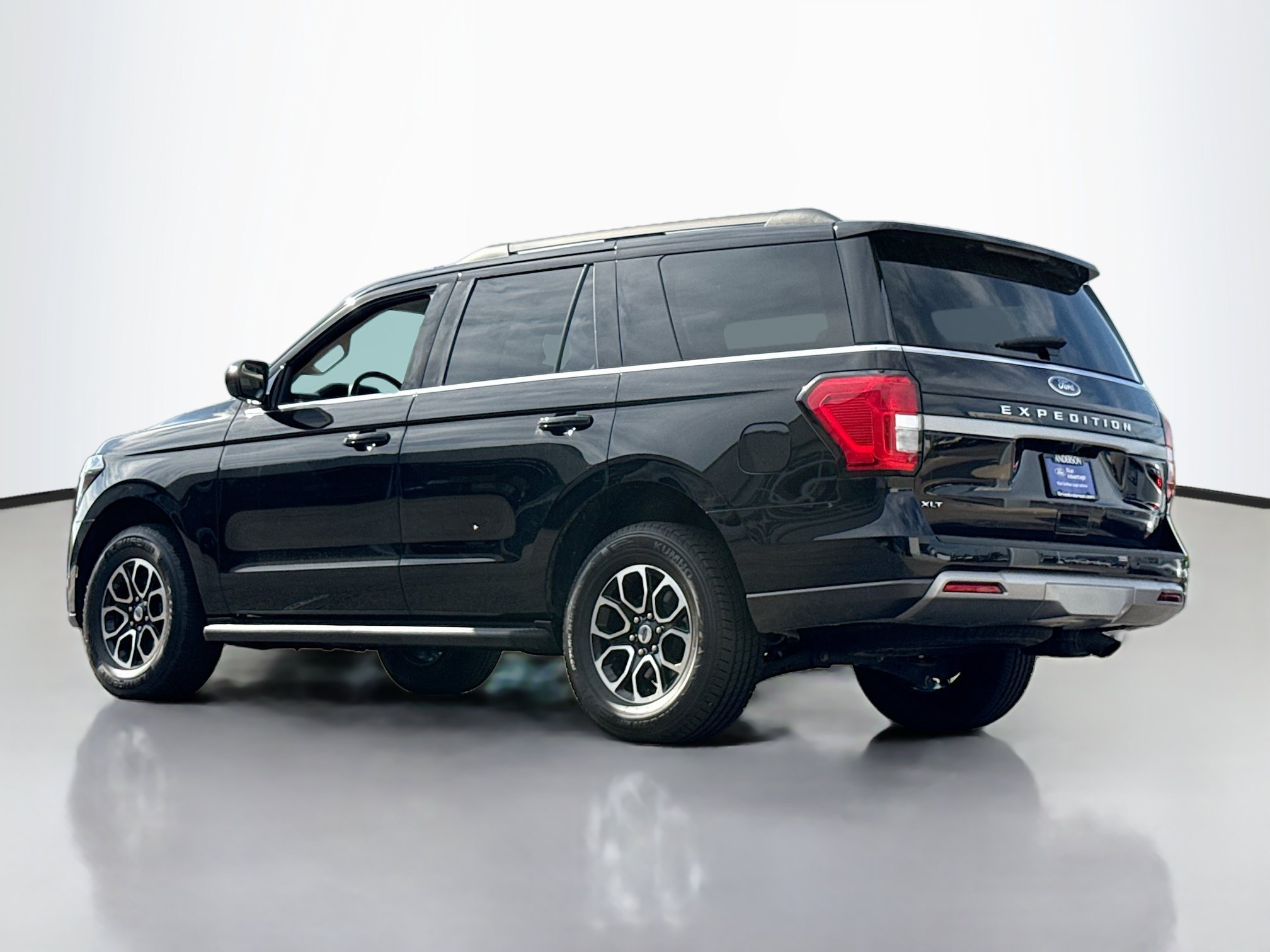 Certified 2024 Ford Expedition XLT AWD/4WD image 15