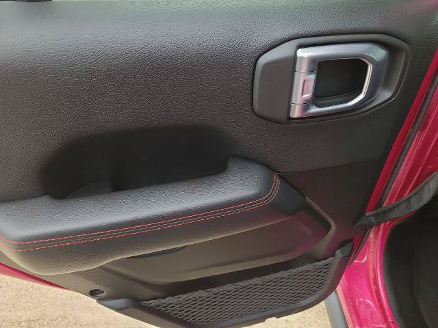Used 2021 Jeep Wrangler Unlimited Rubicon AWD/4WD image 15