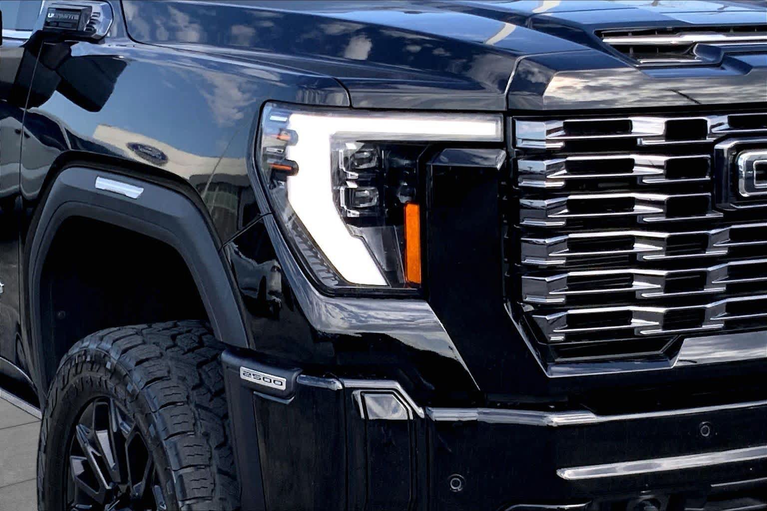 Used 2026 GMC Sierra 2500 Denali Ultimate AWD/4WD image 25