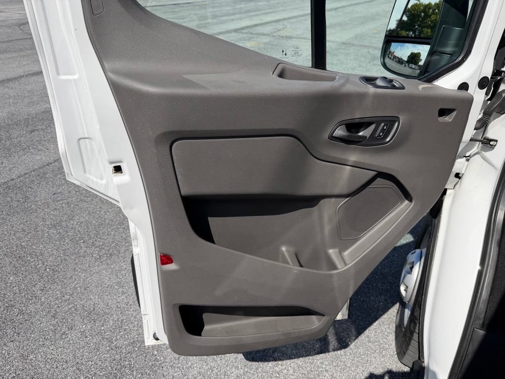 Certified 2025 Ford Transit 350 XLT AWD/4WD image 13