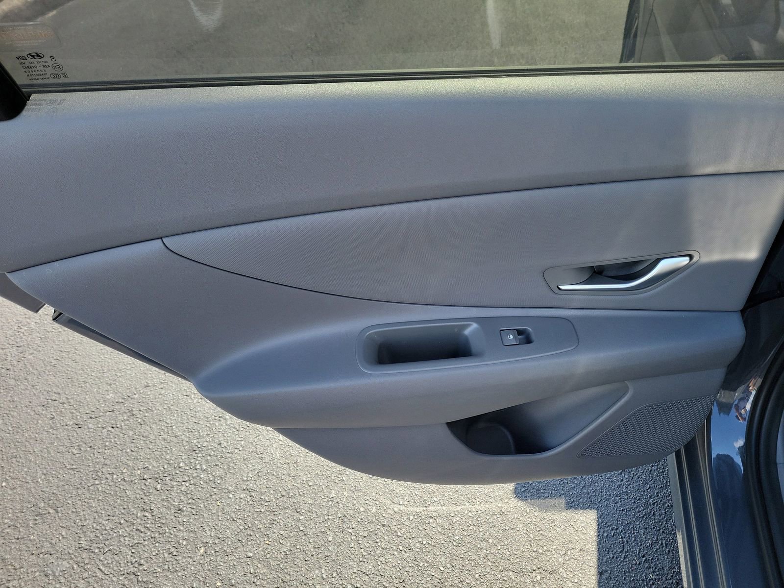 Used 2025 Hyundai Elantra SEL FWD image 8