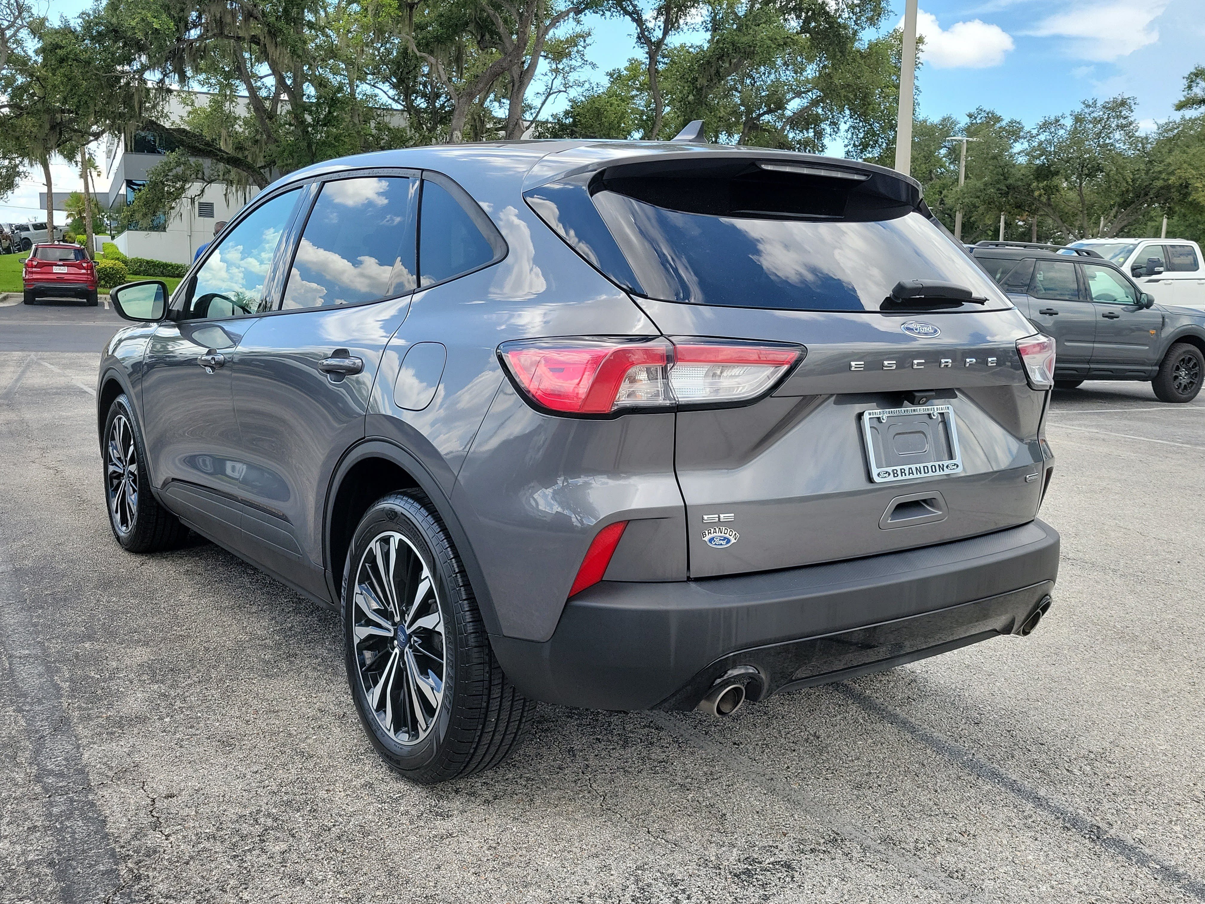 Certified 2021 Ford Escape SE w/ SE Sport Appearance Package FWD image 7